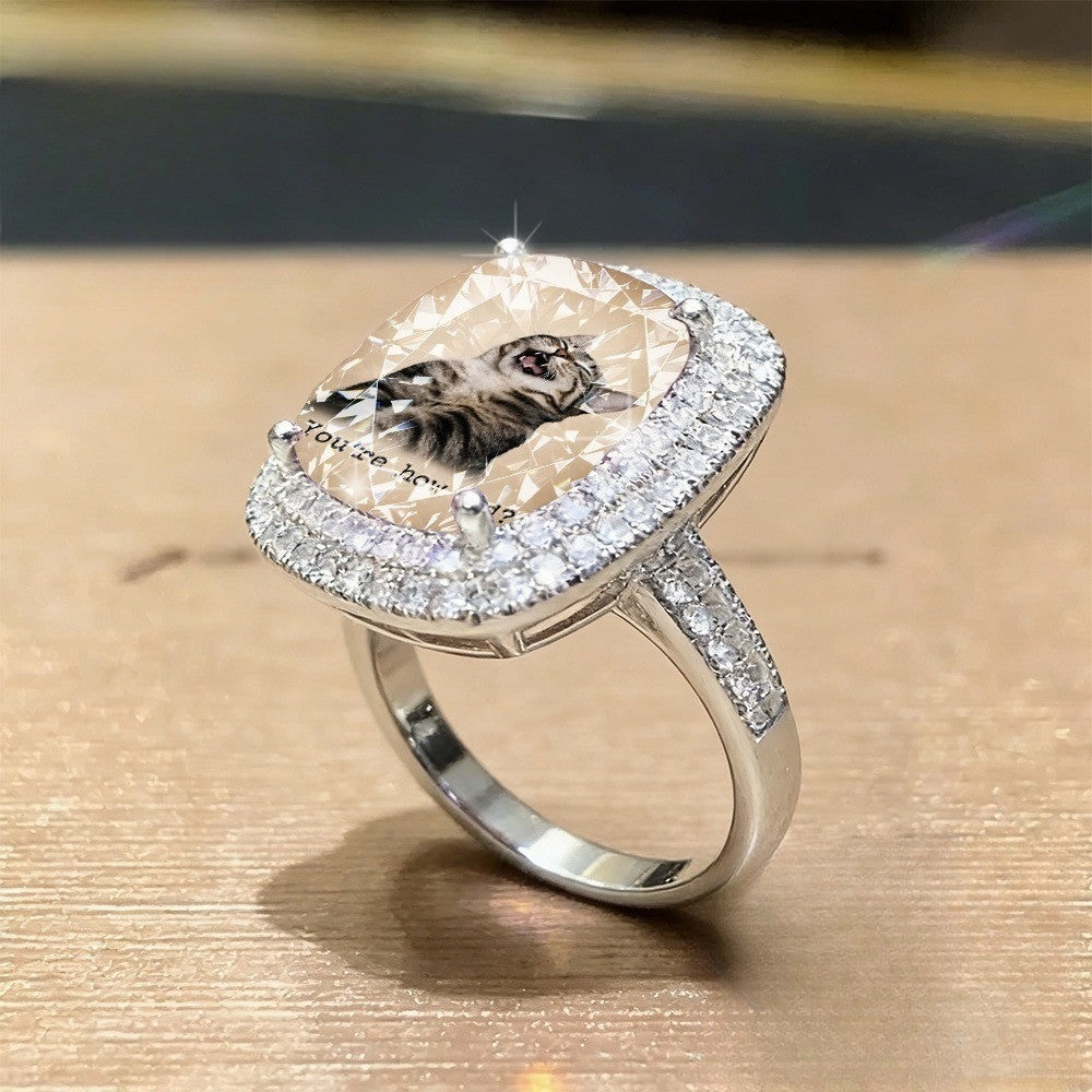 Yawning Cat Square Ring