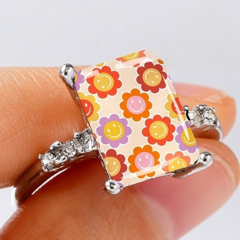 Smiling Flower Square Ring