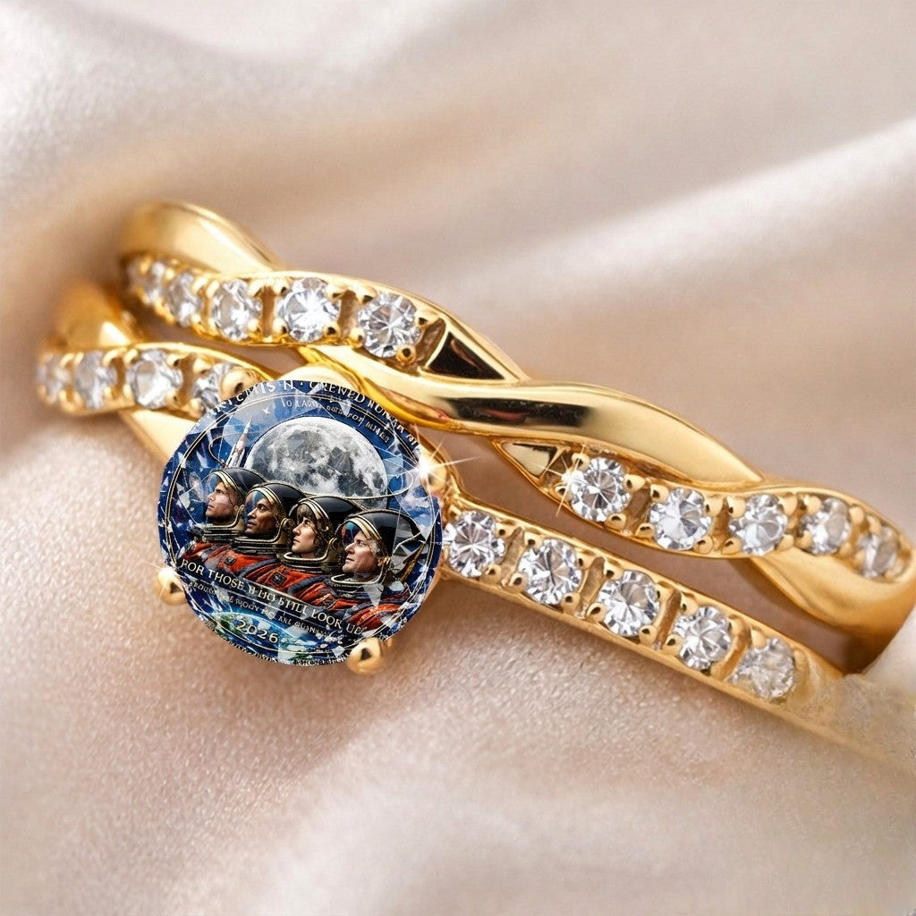 Twisted CZ Astronaut Ring
