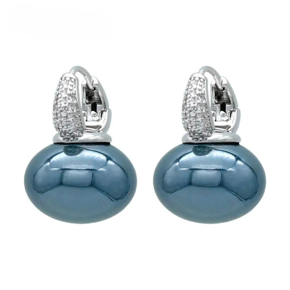 Round Pan Large Pearl Earrings