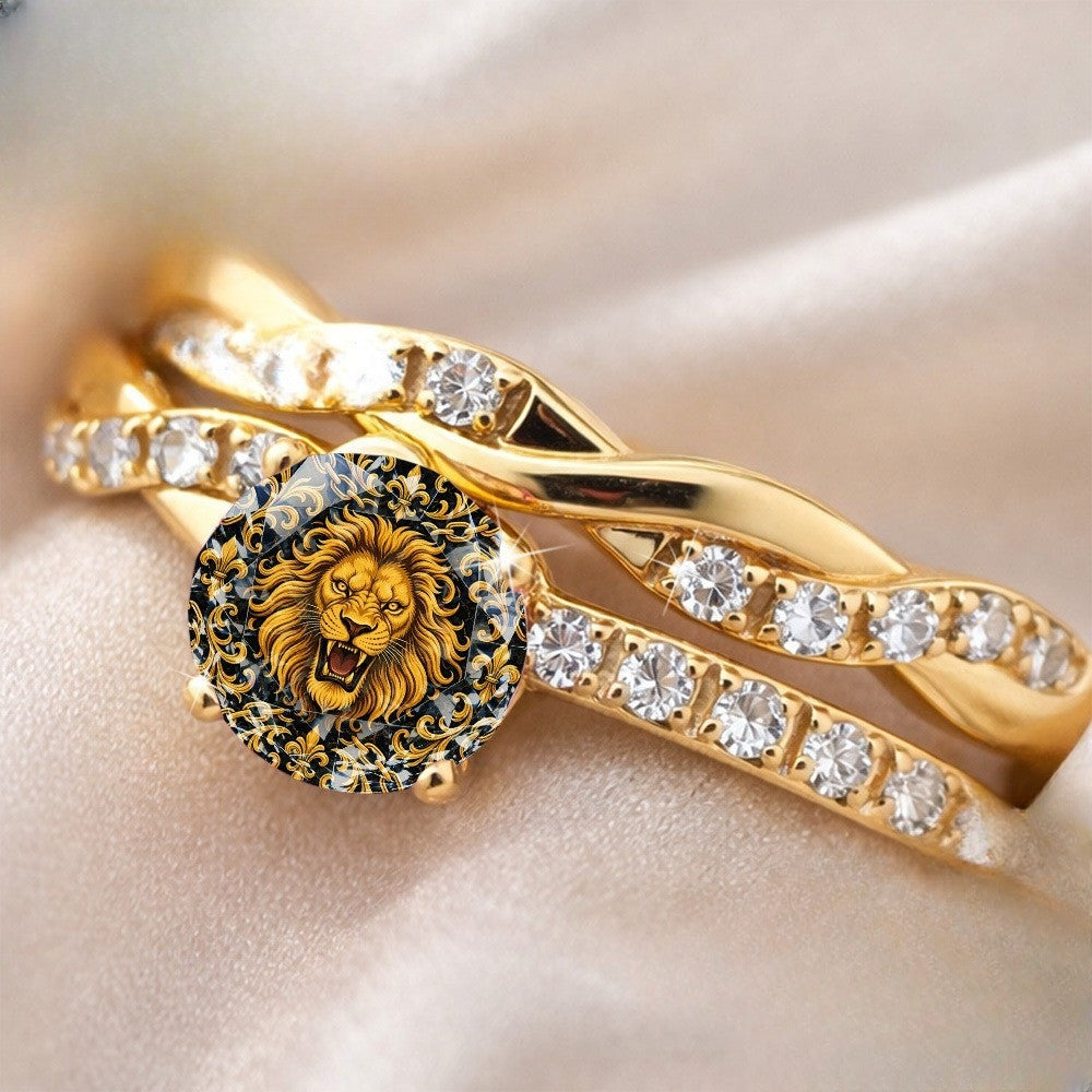Lion Crest Twisted Ring