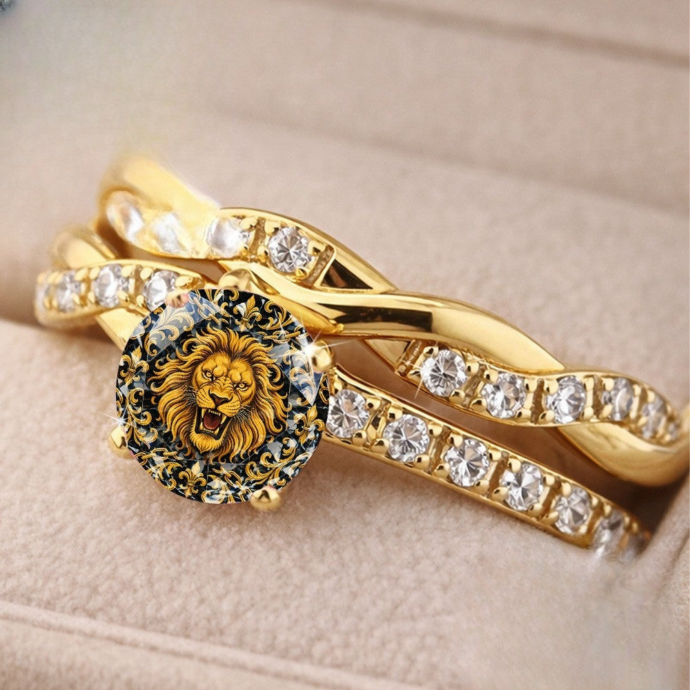Lion Crest Twisted Ring