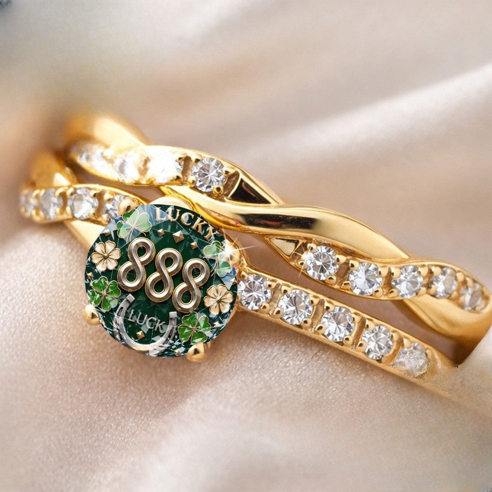 Green Clover & Horseshoe Twisted Ring