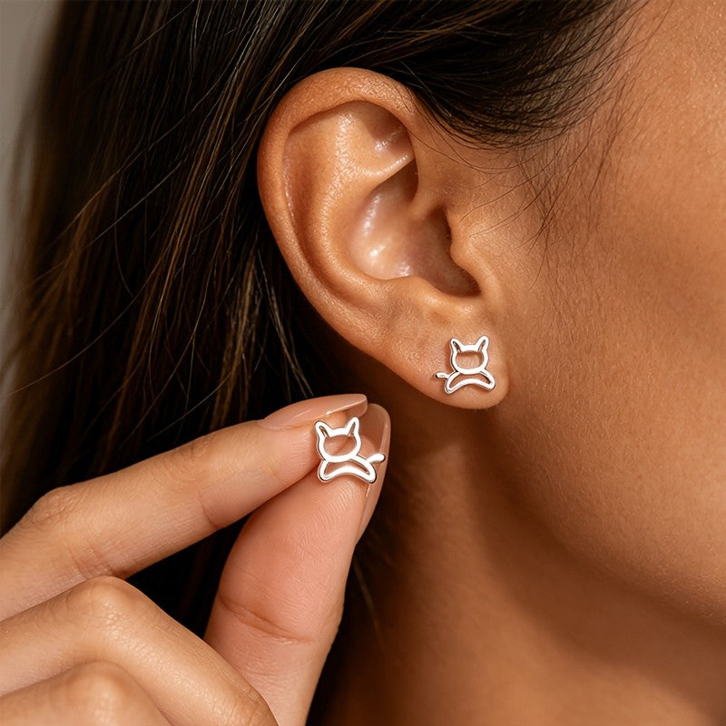 Sitting Cat Stud Earrings