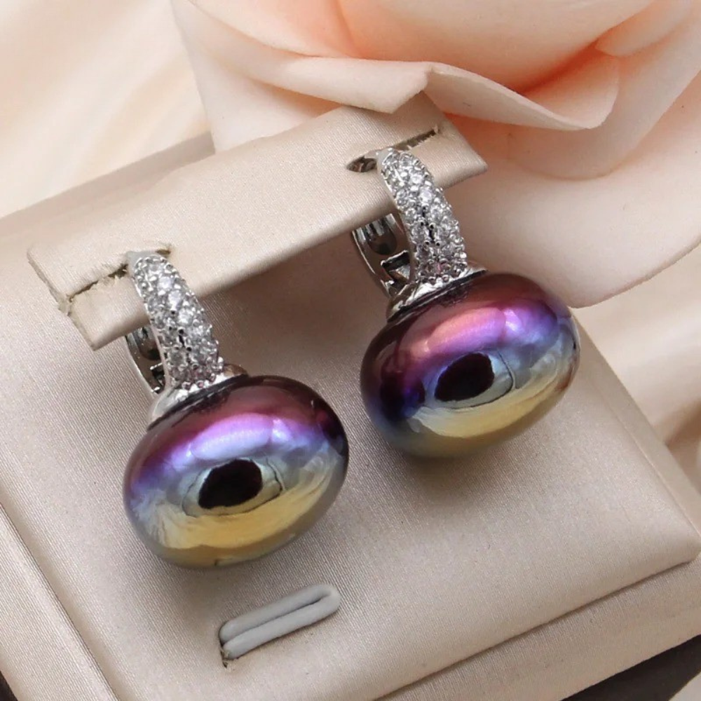 Round Pan Large Pearl Earrings