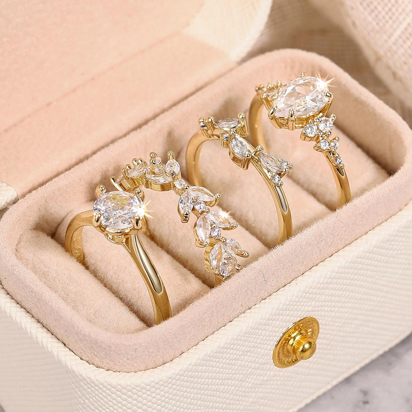 4pc Zirconia Stackable Ring Set