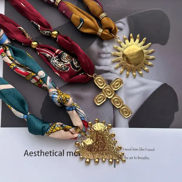 3pc Assorted Pendant Necklace