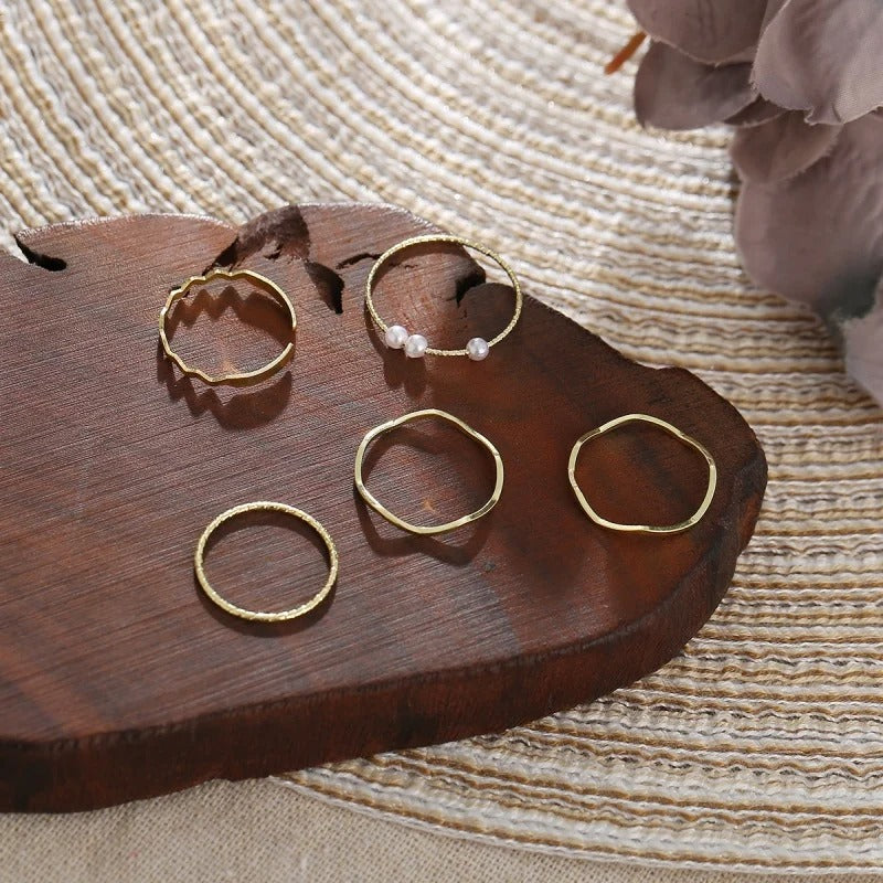 5pc Wavy Pearl Combo Ring Set