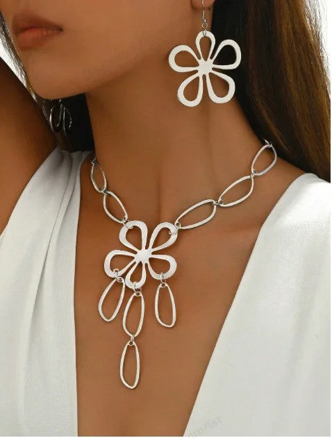 Open Flower Link Necklace & Earring Set