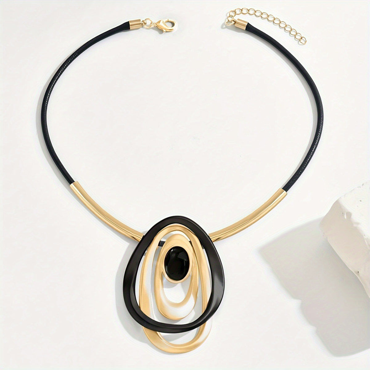 Interlocking Oval Collar Necklace