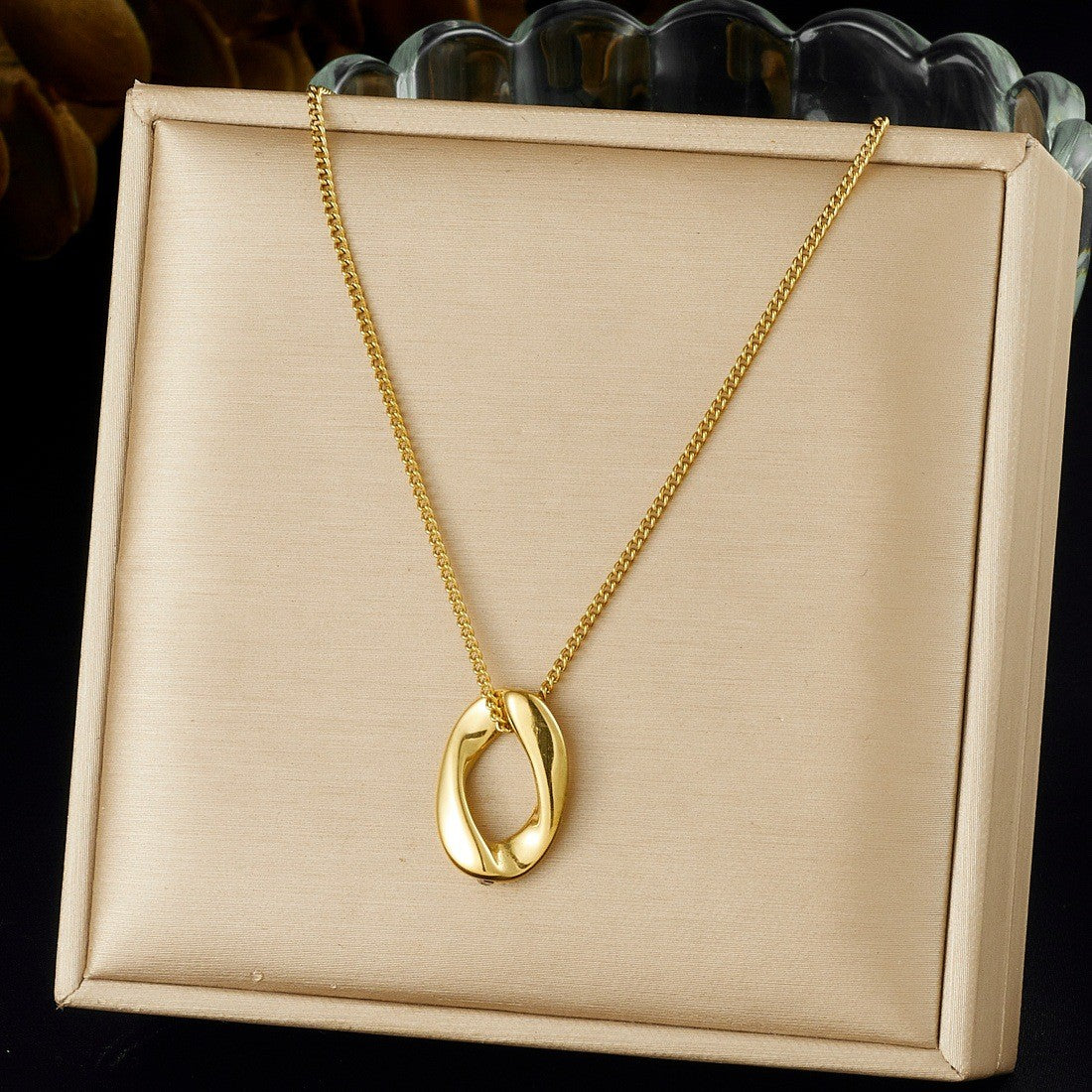 Curved Oval Pendant Necklace