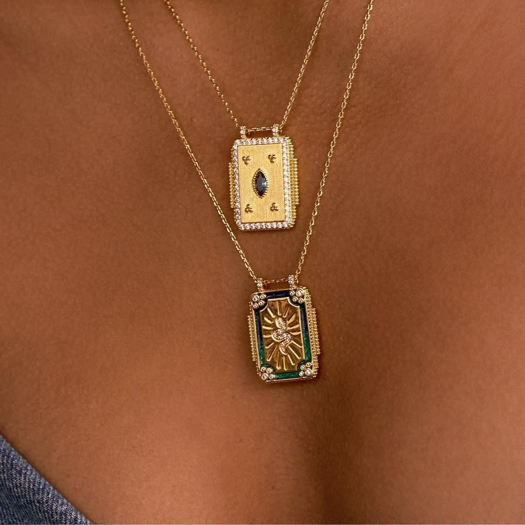 Horseshoe & Sunburst Pendant Necklace Set