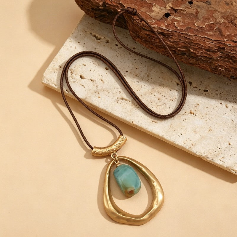Blue Agate Irregular Hoop Necklace