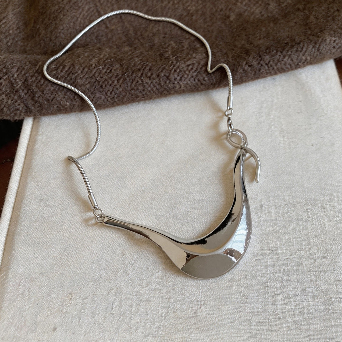 Sculptural Curve Necklace