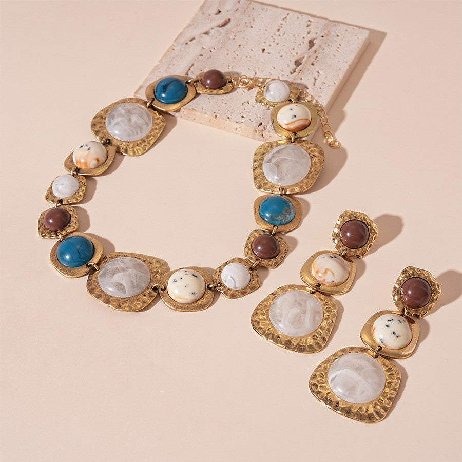 Irregular Stone Statement Necklace