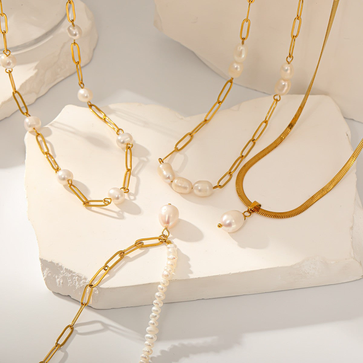 Mixed Link Pearl Necklace