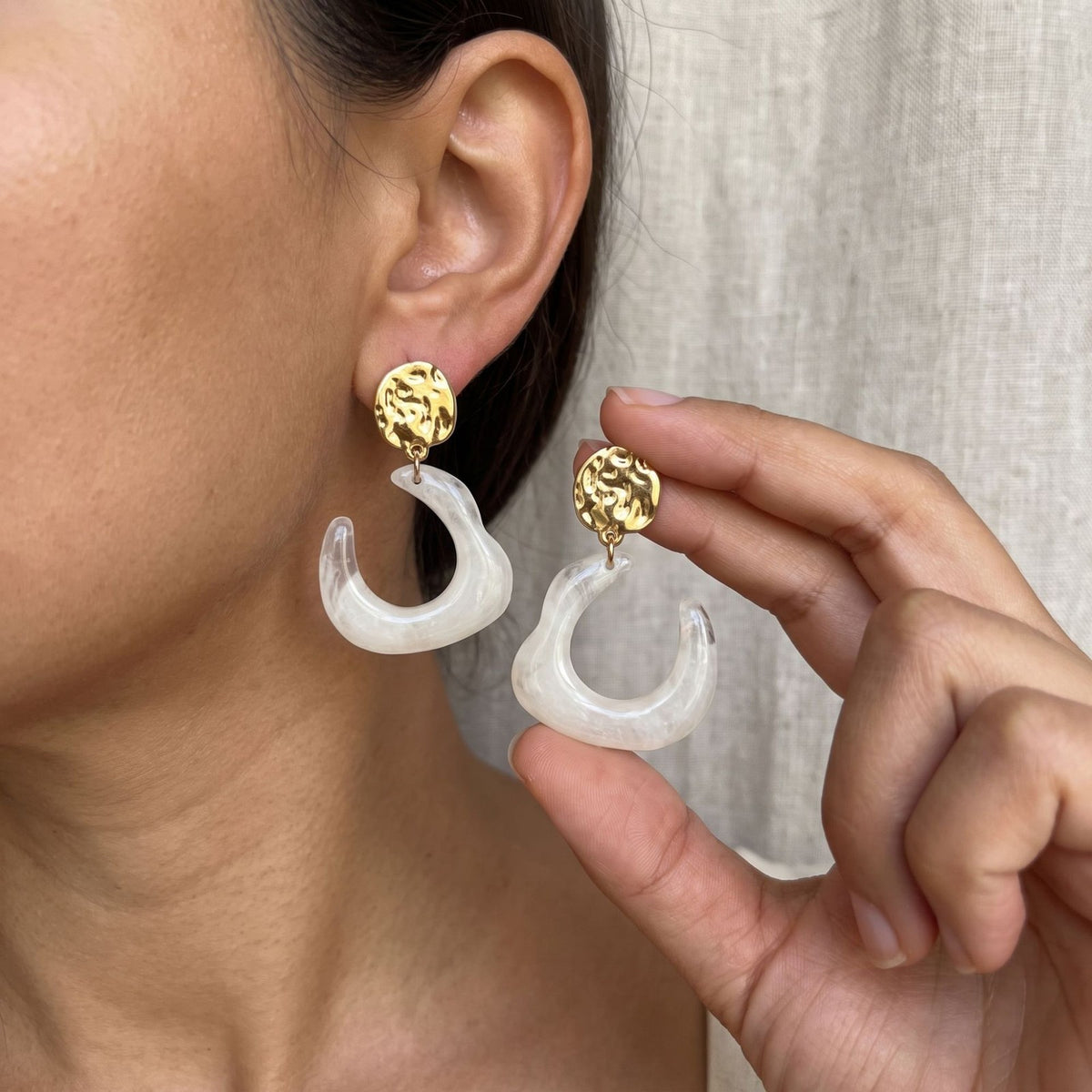 Hammered Gold C-Shape Resin Earrings
