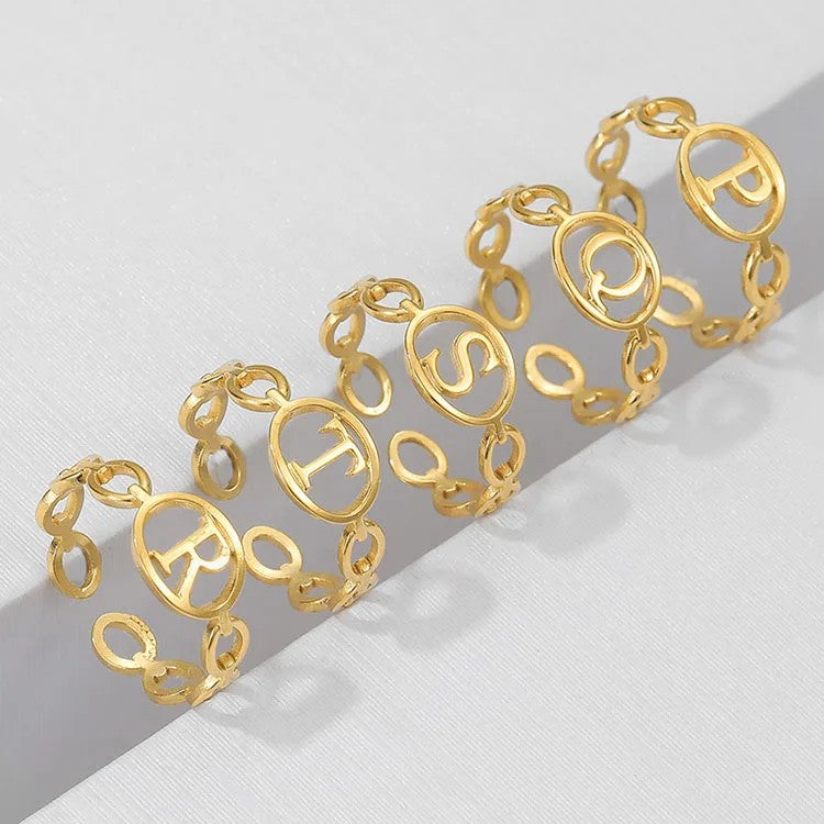 Initial Oval Link Ring