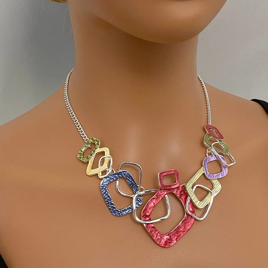 Textured Geometric Square Necklace Set