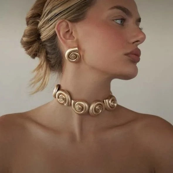 Gold-Tone Conch Spiral Jewelry Set