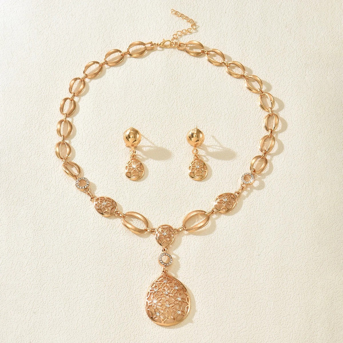 Filigree Oval Link Necklace & Earring Set