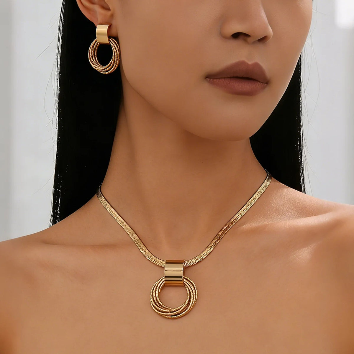 Coiled Circle Necklace & Earring Set