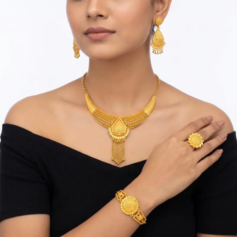 Ornate Floral Collar Necklace Set