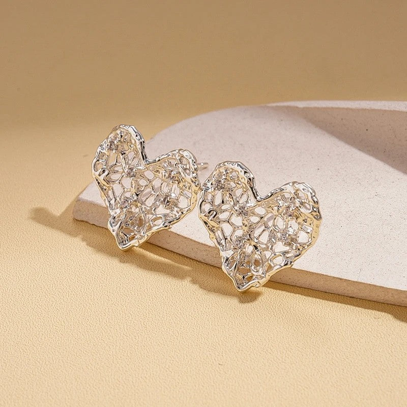 Zircon Heart Mesh Stud Earrings