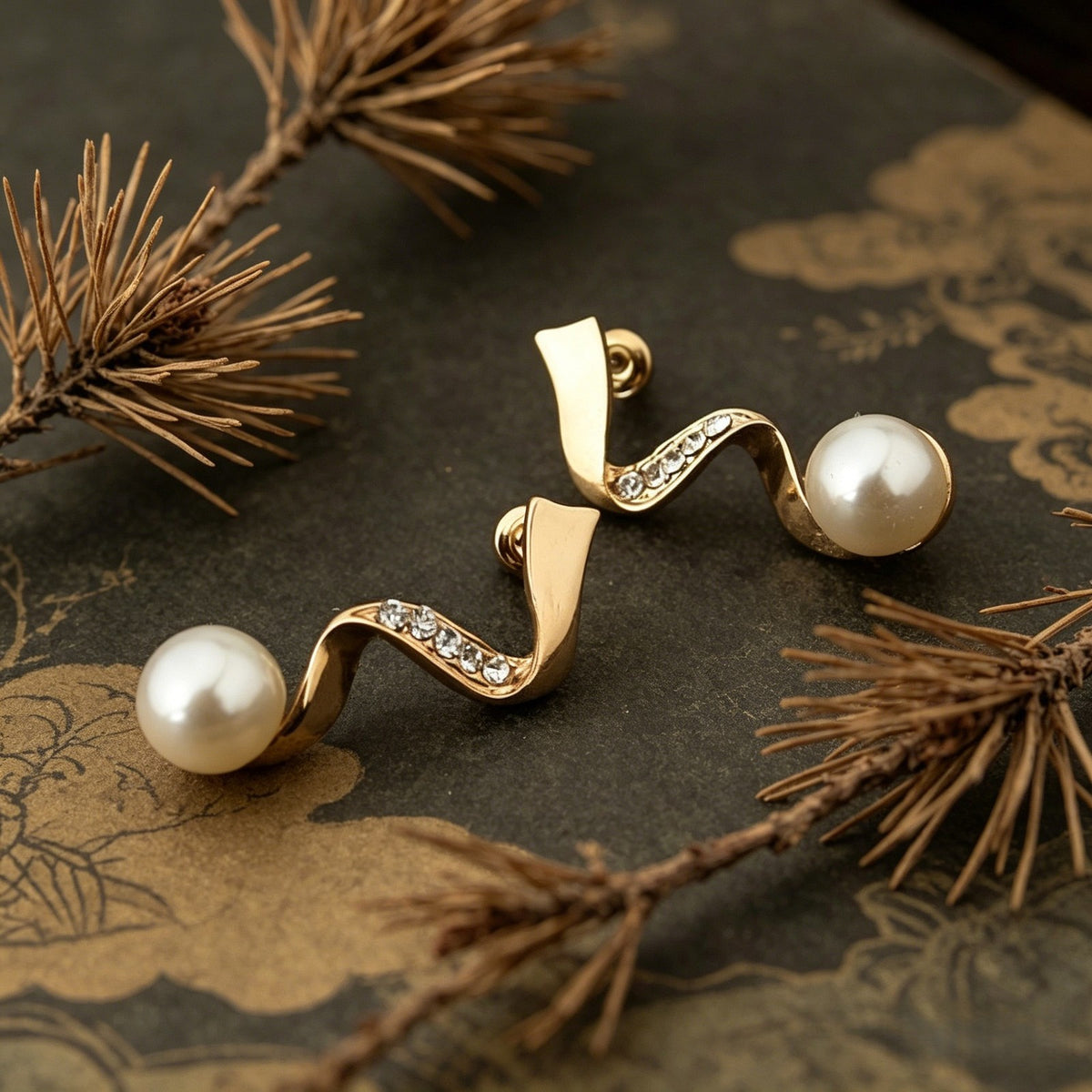 Serpentine Pearl Pendant Necklace & Earring Set