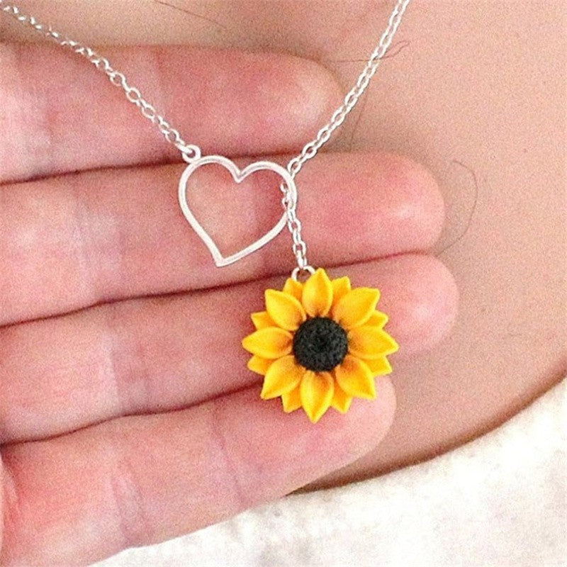 Sunflower & Hollow Heart Lariat Necklace