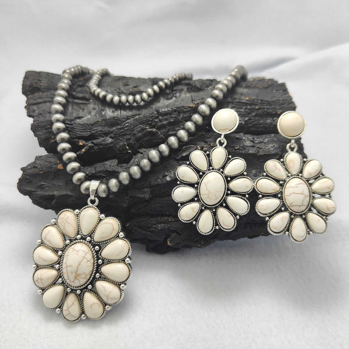 White Turquoise Flower Necklace Set