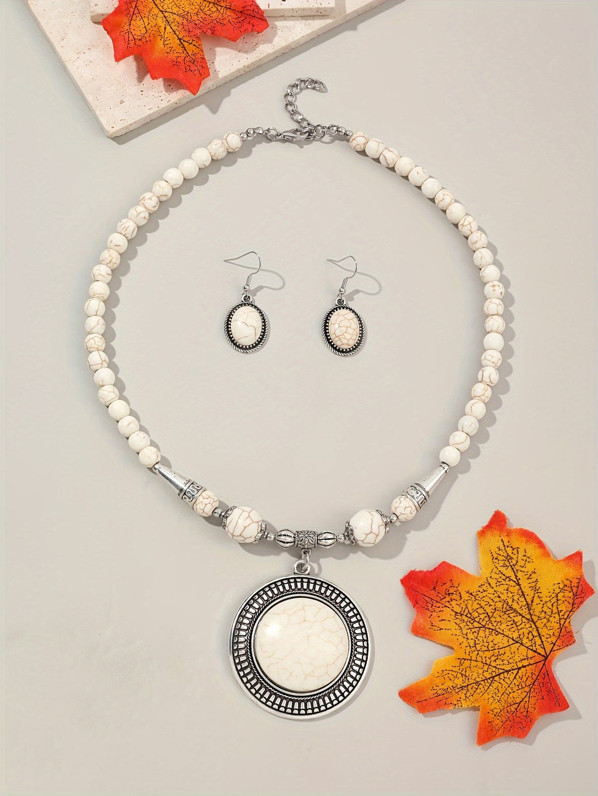 Cracked Stone Round Pendant Necklace & Earring Set