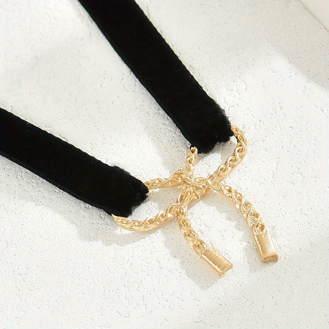 Twisted Bow Velvet Choker