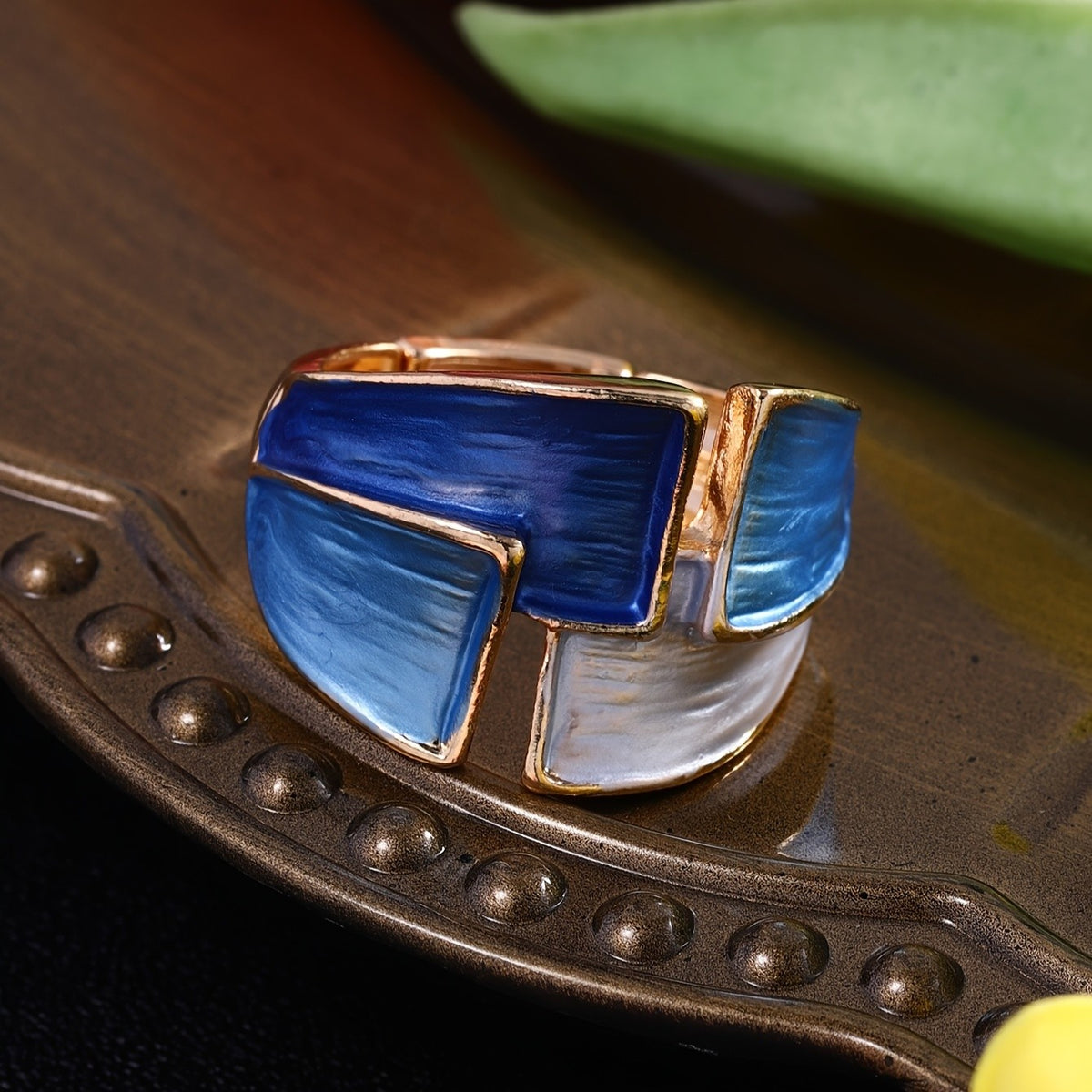 Geometric Enamel Ring