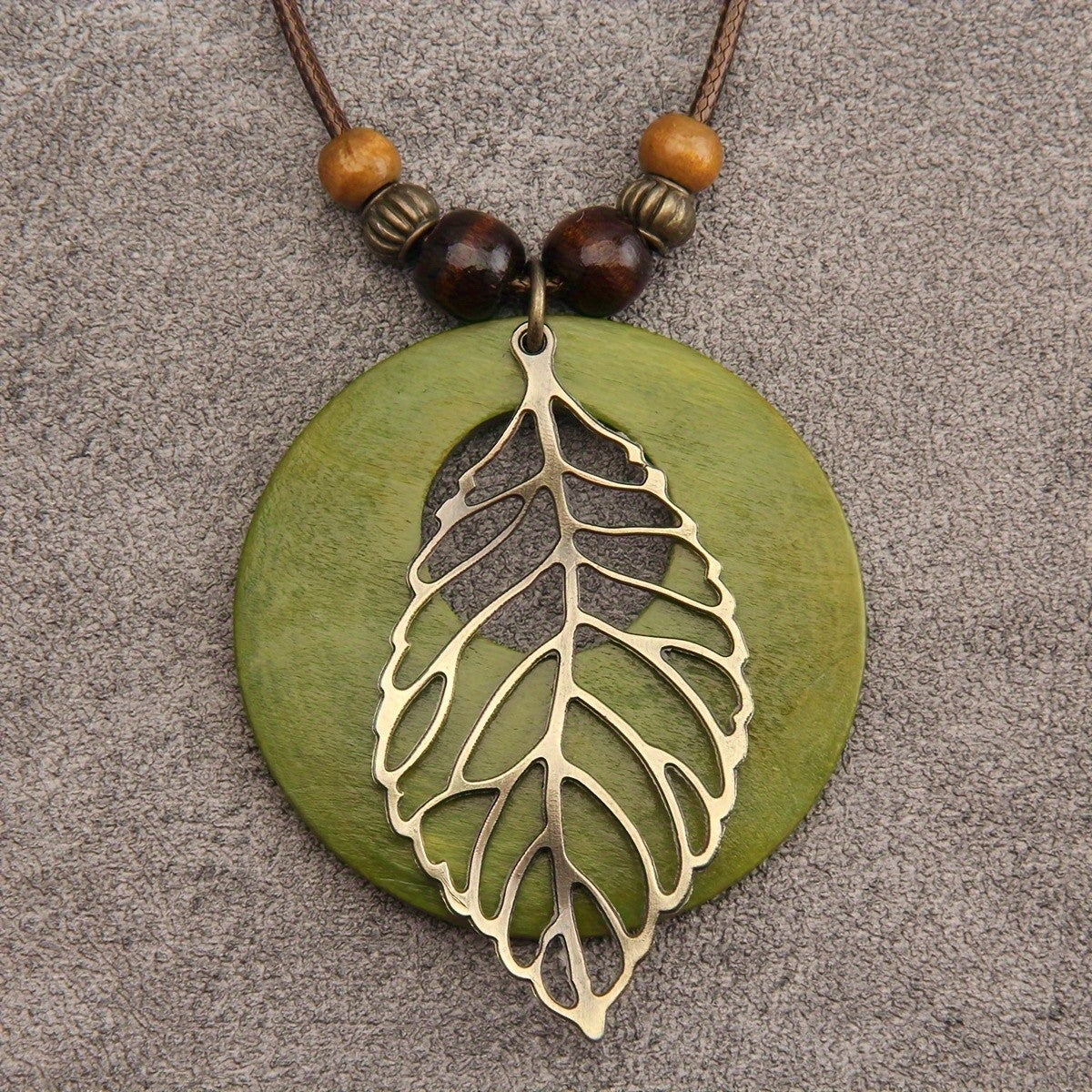 Hollow Leaf Disc Pendant Necklace