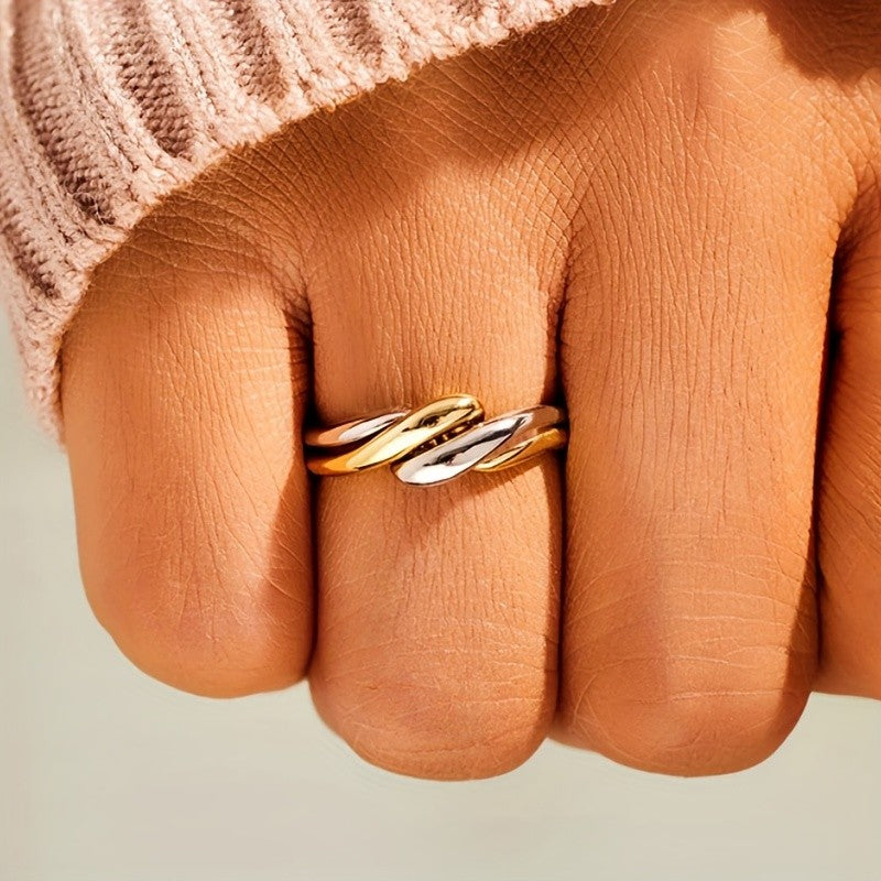 Dual-Tone Twisted Ring