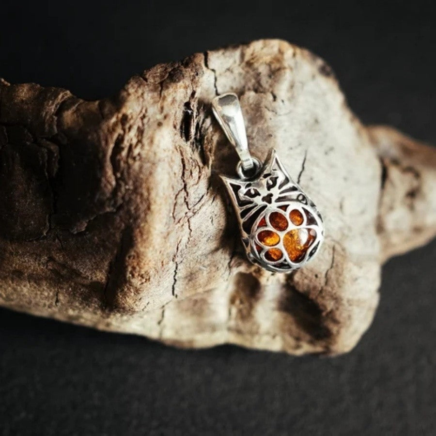 Amber Glass Cat Pendant Necklace