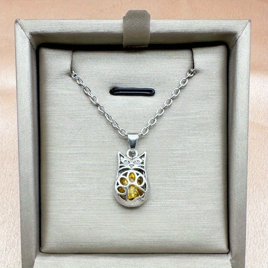 Amber Glass Cat Pendant Necklace