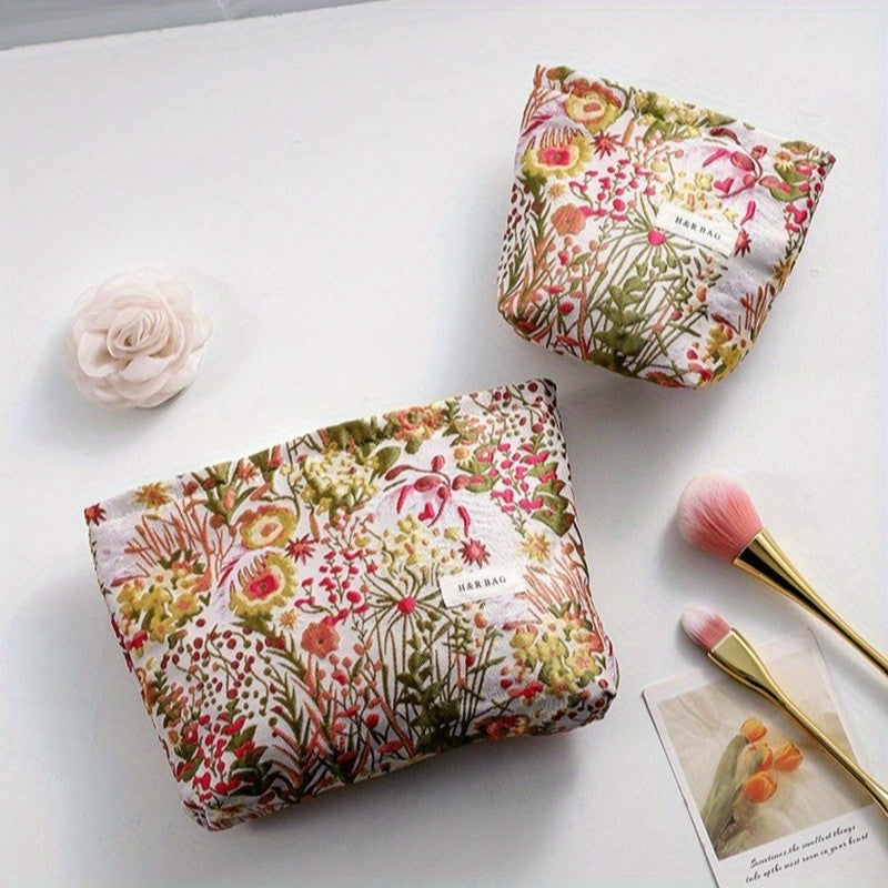Floral Jacquard Pouch
