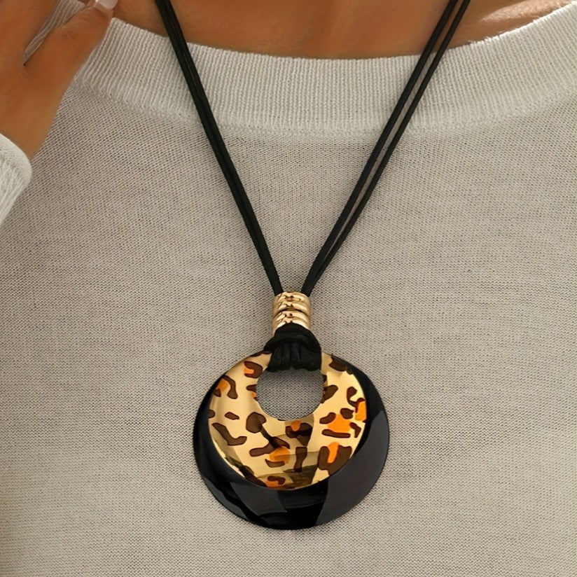 Hollow Disc Cord Necklace