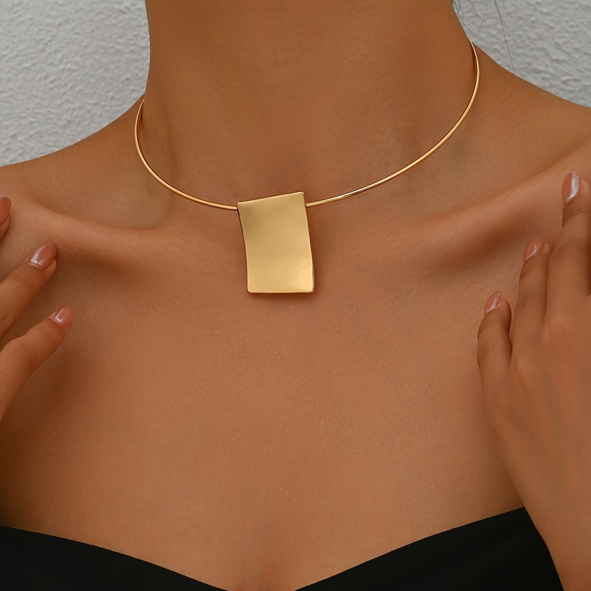 Minimalist Square Collar Necklace