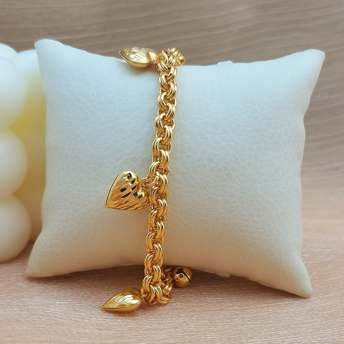 Leaf Motif Link Bracelet