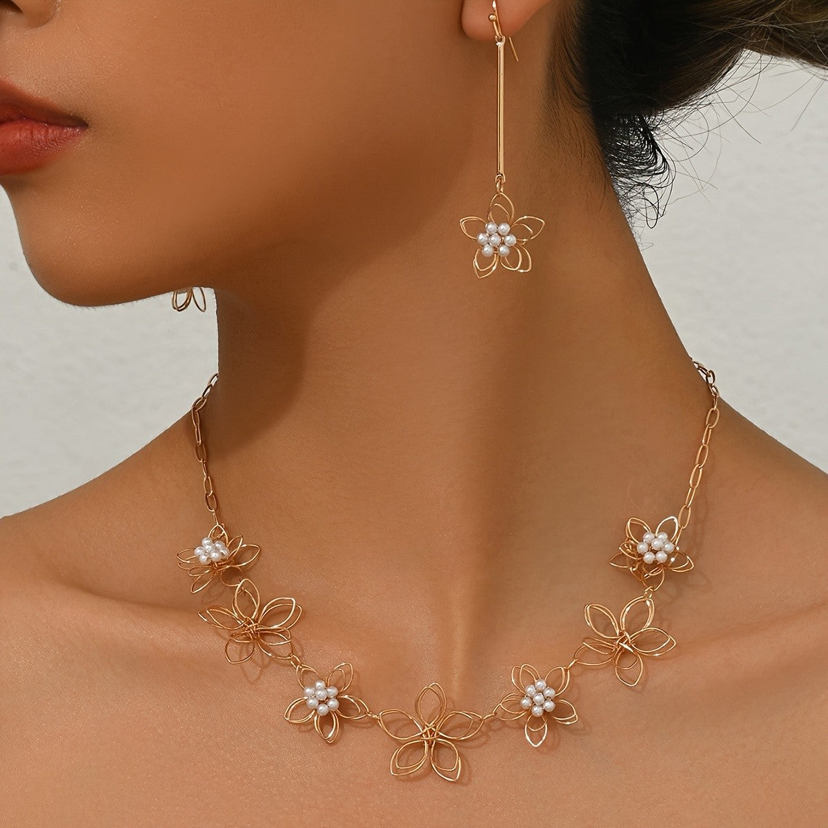 Pearl Floral Necklace & Earring Set