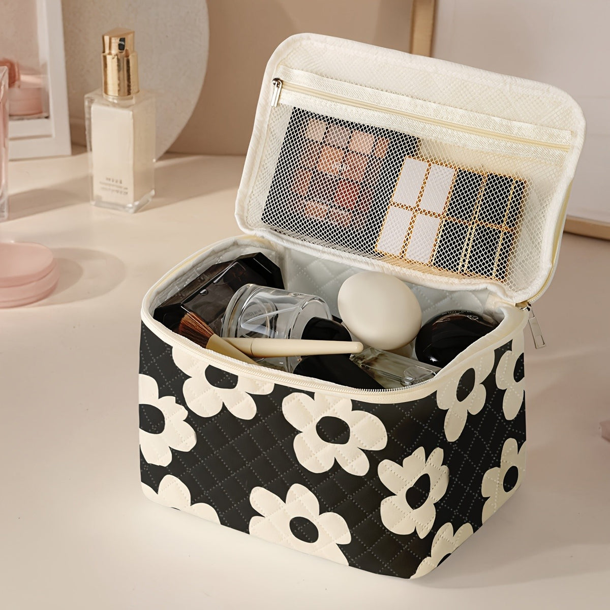 Daisy Quilted Cosmetic Bag