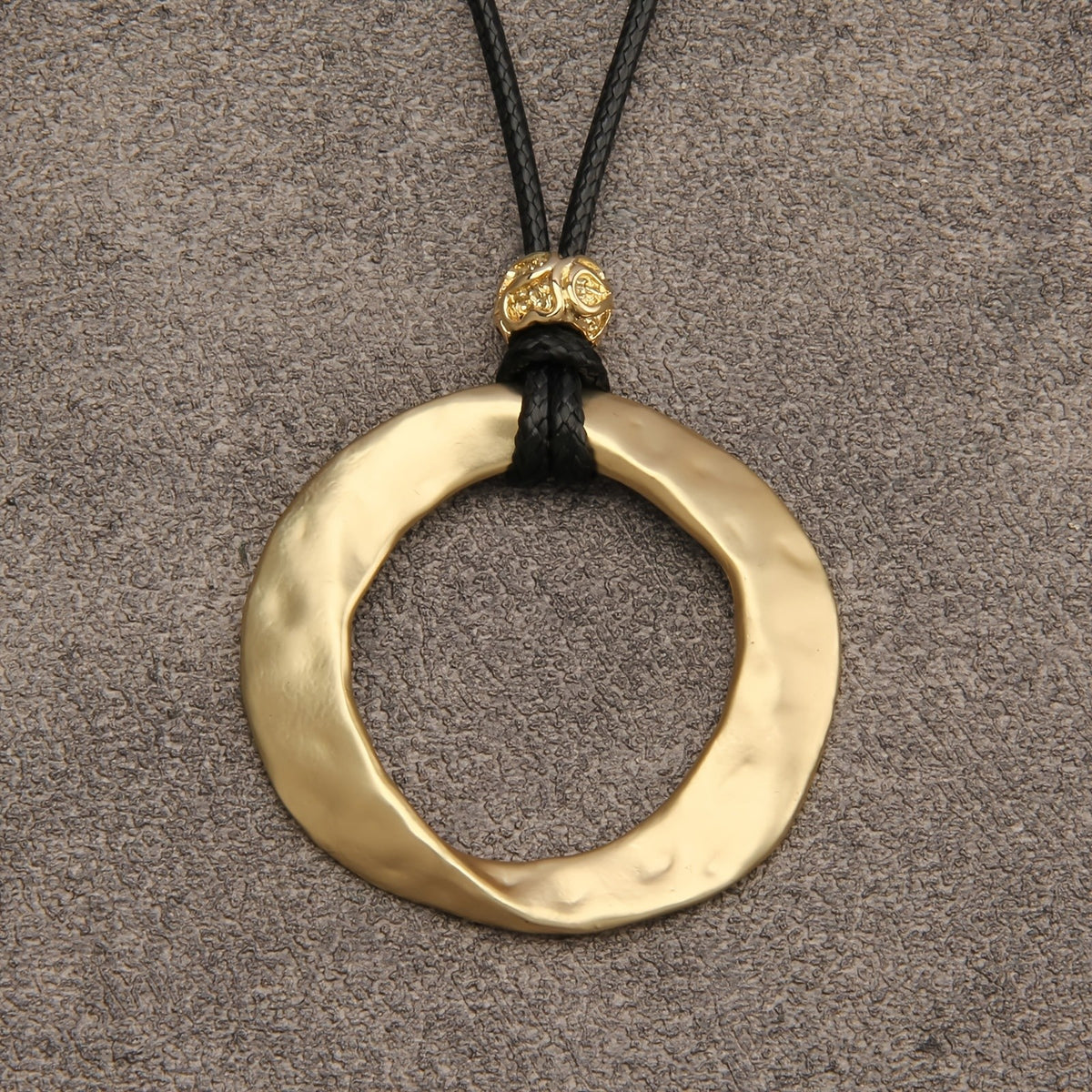 Hammered Circle Cord Necklace