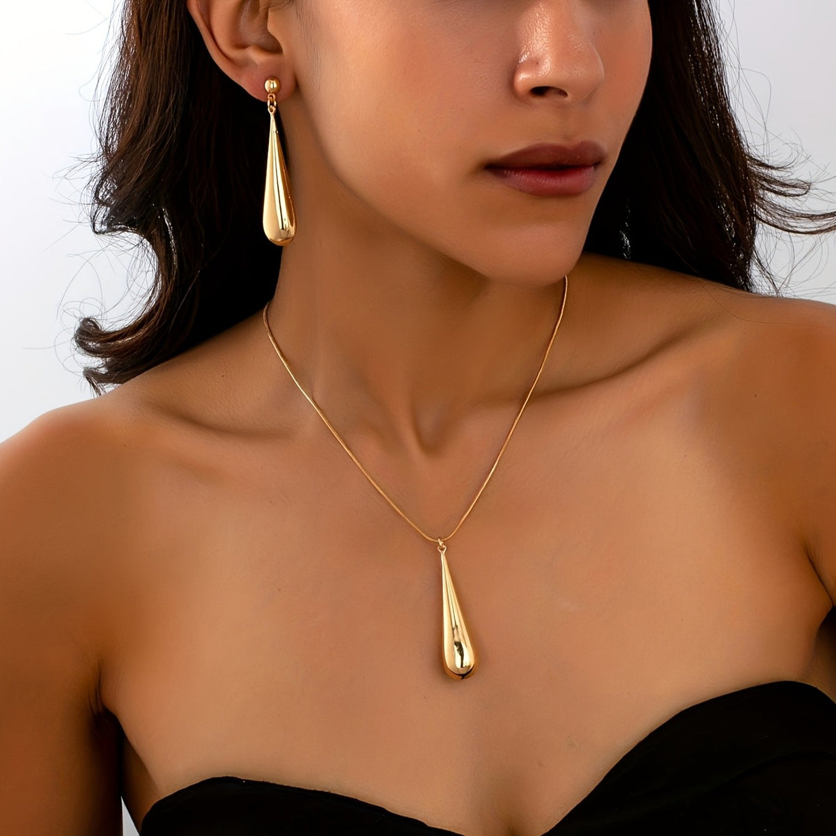 Red Teardrop Necklace & Earring Set