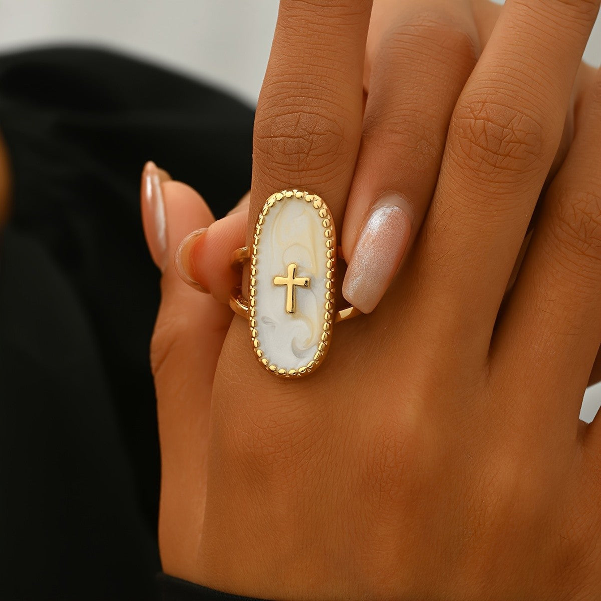 Cream Marble Cross Oval Ring