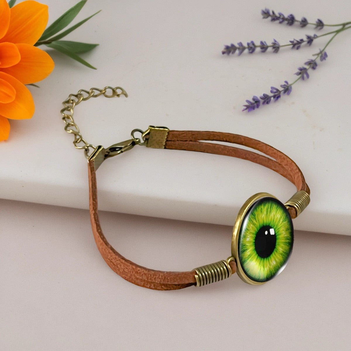Green Eye Cabochon Bracelet