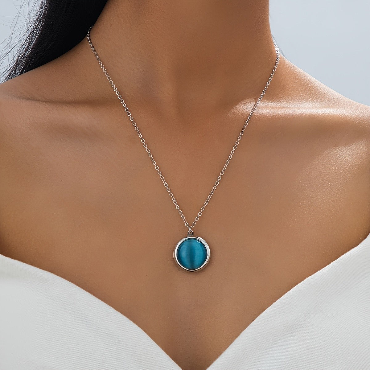 Cat's Eye Round Pendant Necklace