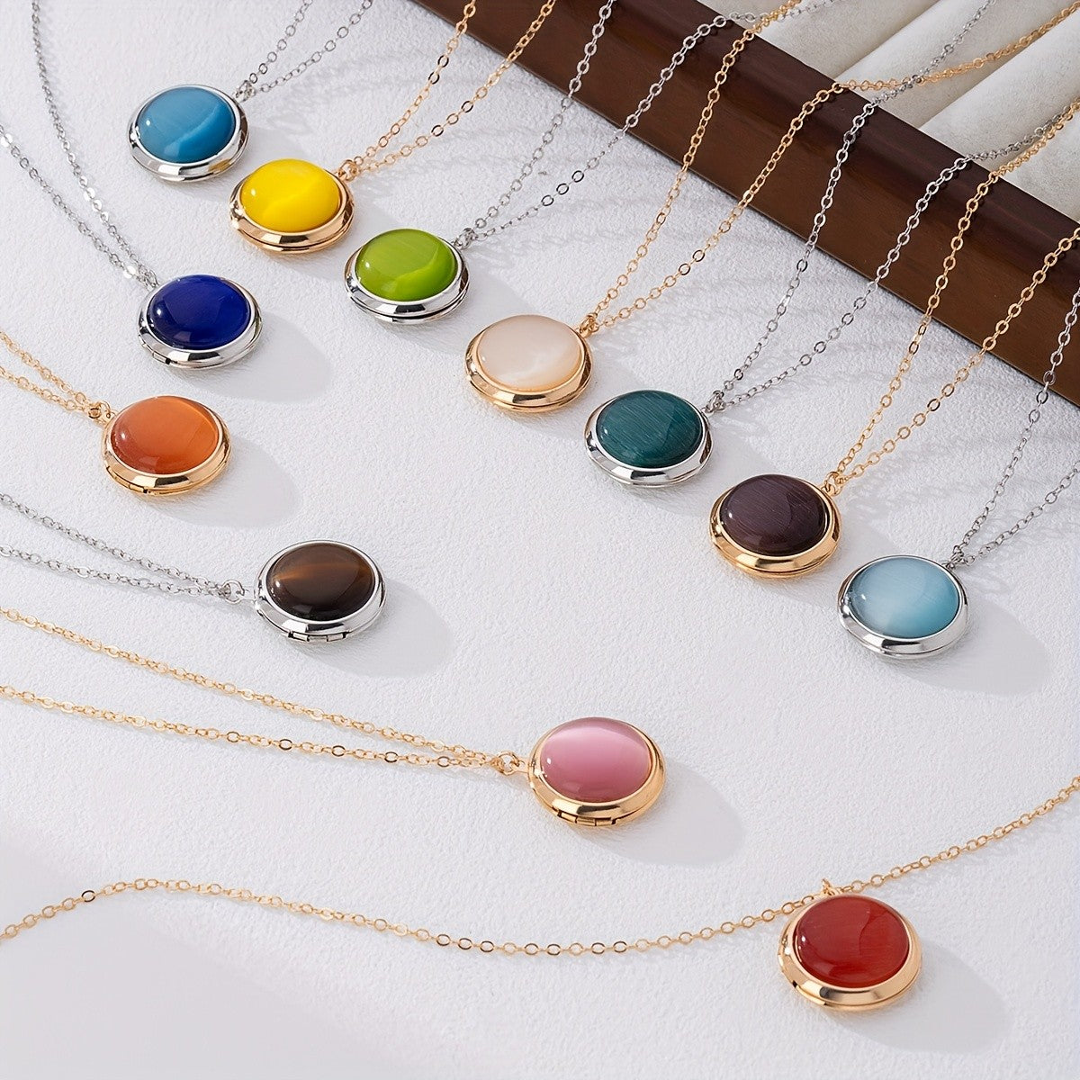 Cat's Eye Round Pendant Necklace